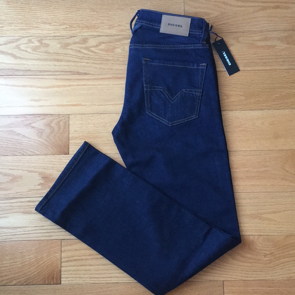 DIESEL - Larkee Straight Stretch Jeans - Dark Blue - BNWT - 30 x 32